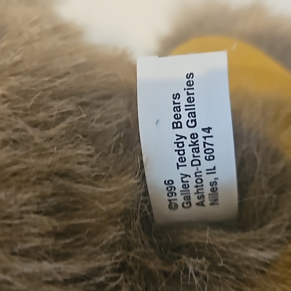 Ashton-Drake 1996 Vintage Plush Teddy Bear with Stand - Picture 8 of 8